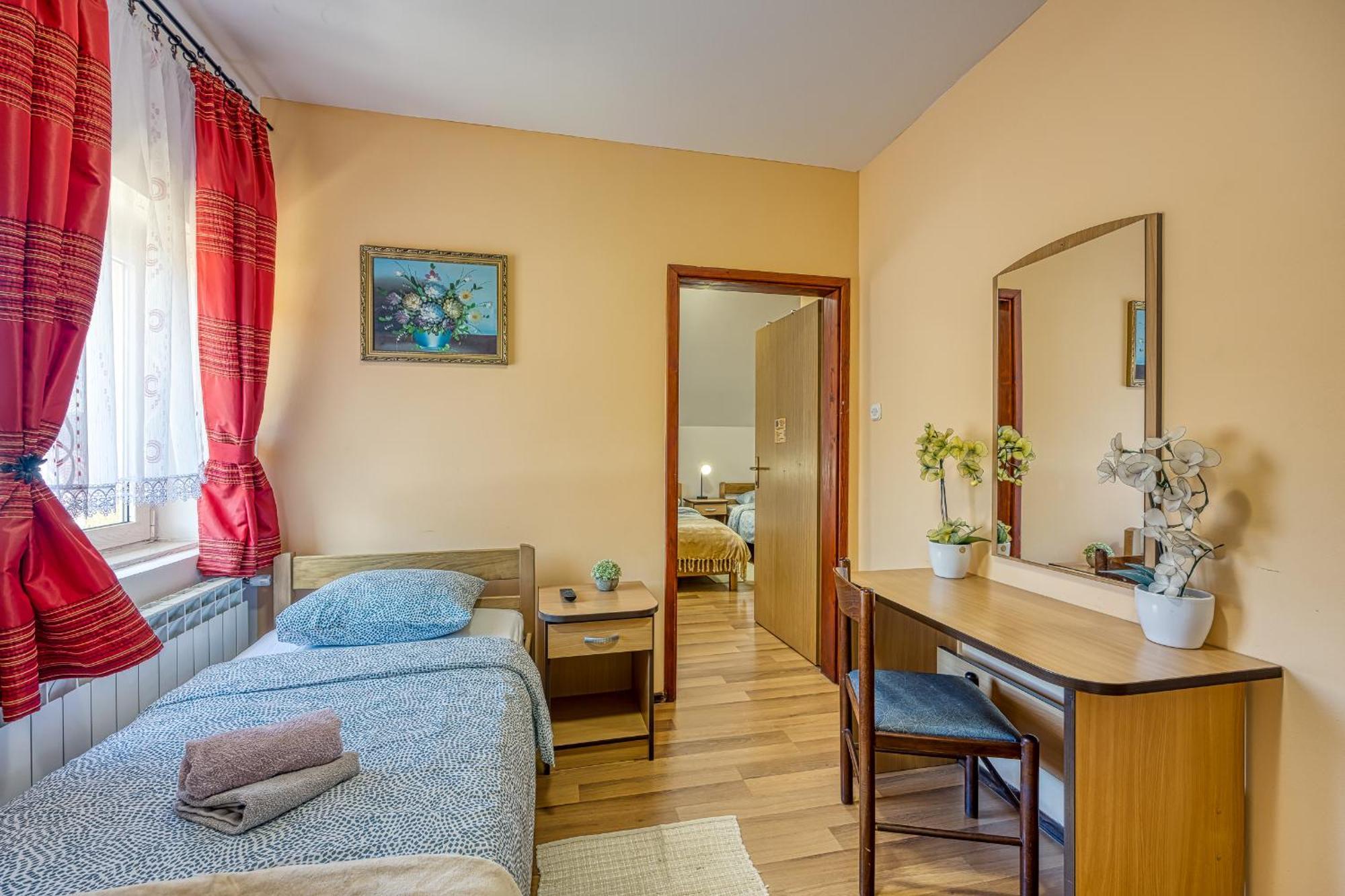 Rooms Centar Delnice Luaran gambar